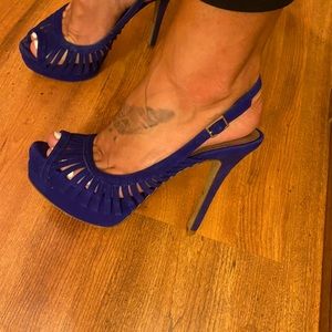 Jessica Simpson sexy blue strappy heels!
